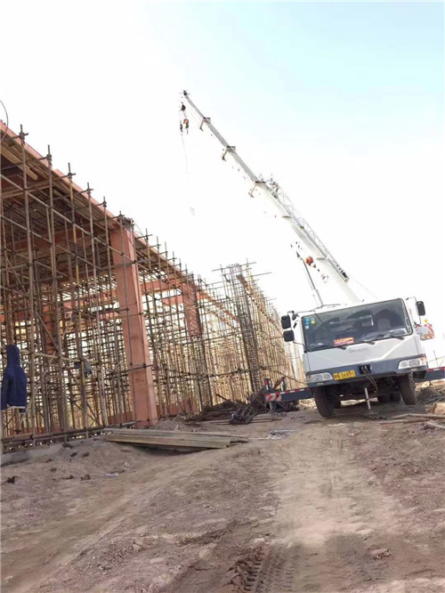 山西25 吨、50 吨吊车怎么选？多大重量 / 半径适合对应车型？